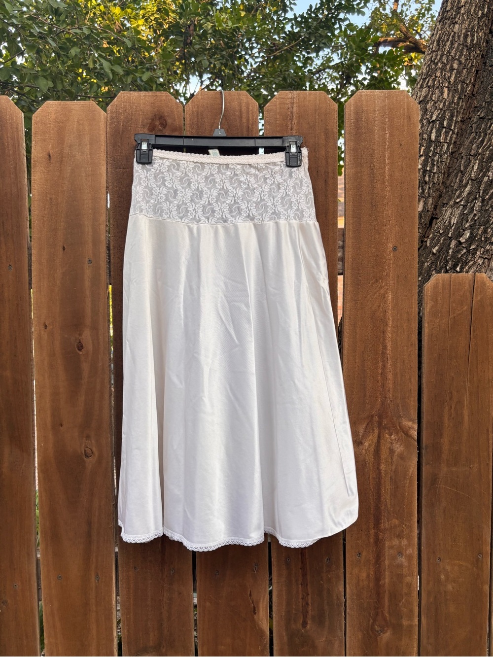 1970s Vintage BestForm Ladies Half Slip size Small, Modest, Beige.